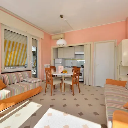 아파트호텔 Marina 2*