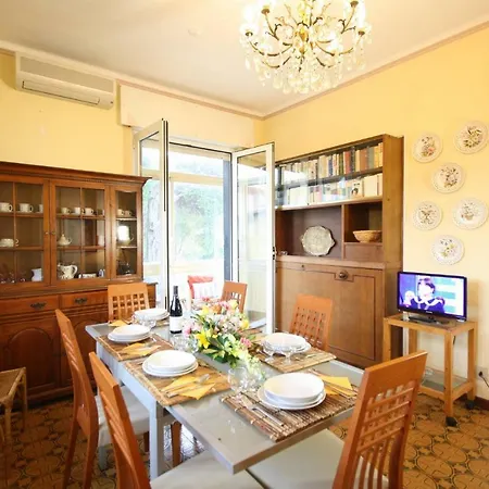 Marina 디아노마리나