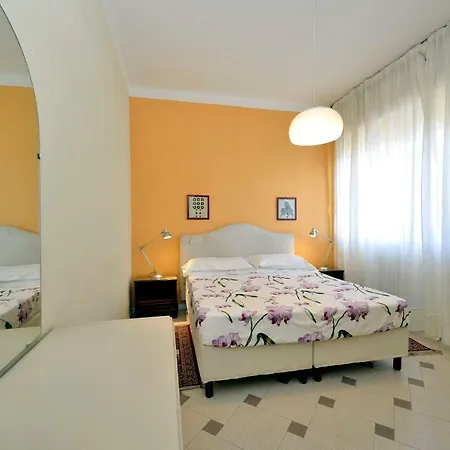 Marina 2* 디아노마리나