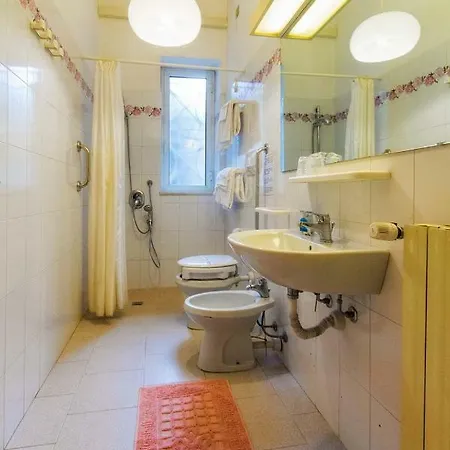 Marina 디아노마리나