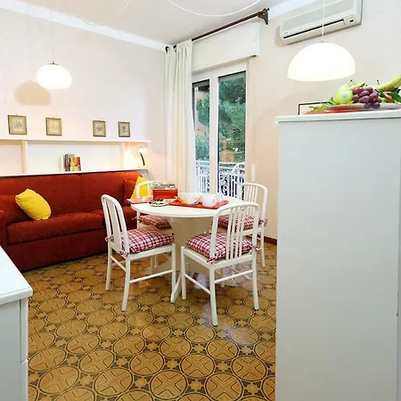 Marina 디아노마리나