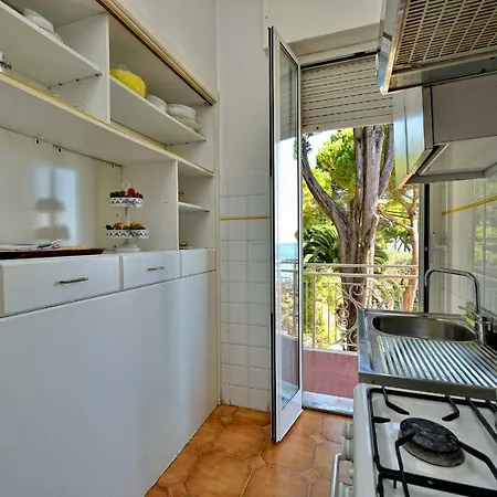 아파트호텔 Marina 디아노마리나