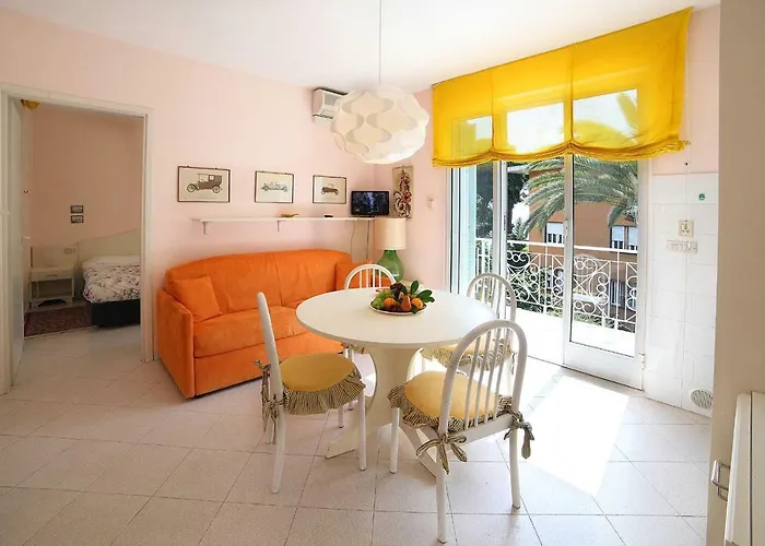 Marina شقة فندقية 2*