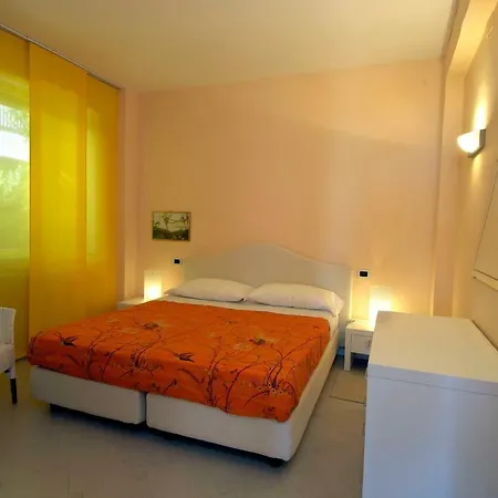 Marina Apart Otel Diano Marina