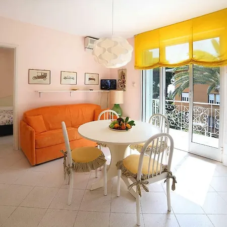 Marina Apart Otel 2*