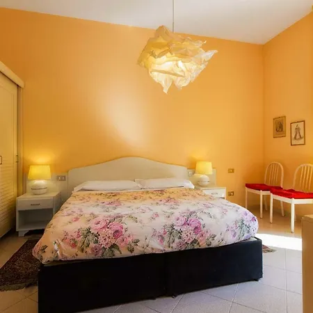 Aparthotel Marina 2*