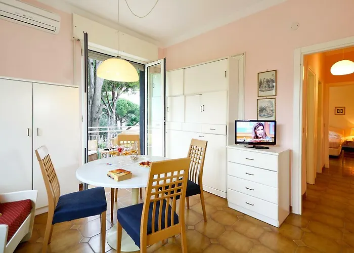 Marina Aparthotel Diano Marina