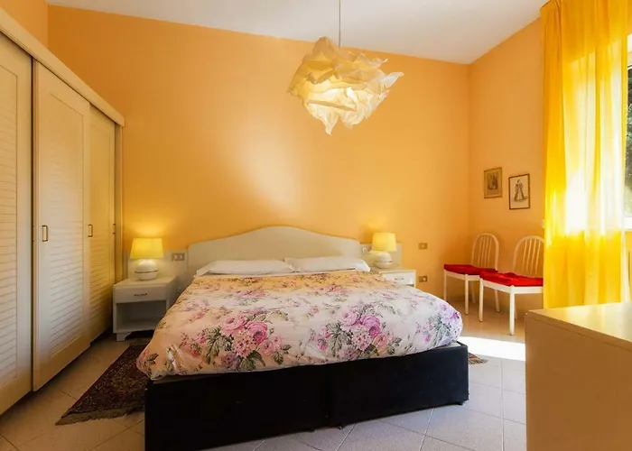 Aparthotel Marina 2*